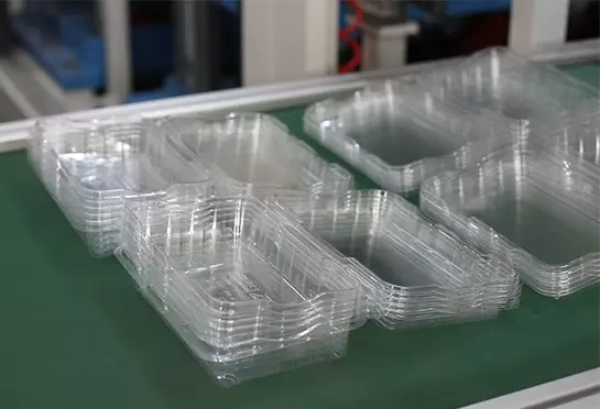 El baricentro bajo y la altura de los productos terminados, as&iacute; como el funcionamiento constante, garantizan una operaci&oacute;n f&aacute;cil y una visualizaci&oacute;n amigable.