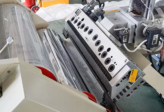 EXTRUSORA DE HOJAS EXTRUSORA DE HOJAS